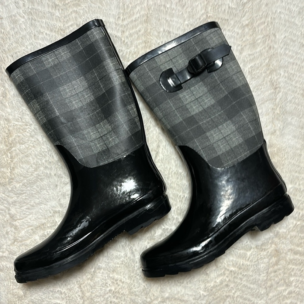 Black and Grey Flannel Rainboots, 1 pair